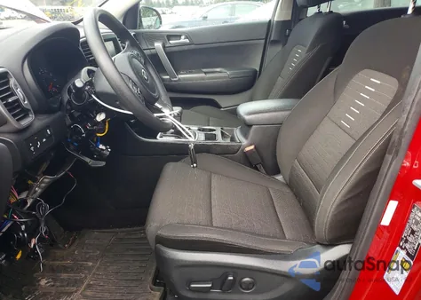 2018 Kia Sportage Lx z USA, uszkodzony, nr VIN KNDPMCAC0J7361654